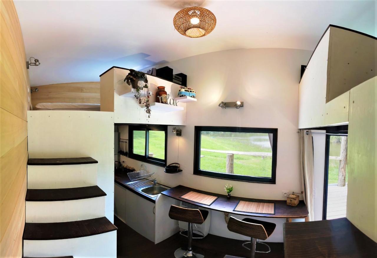 La Tiny House Terra Nostra Lägenhet Saint-Bazile Exteriör bild