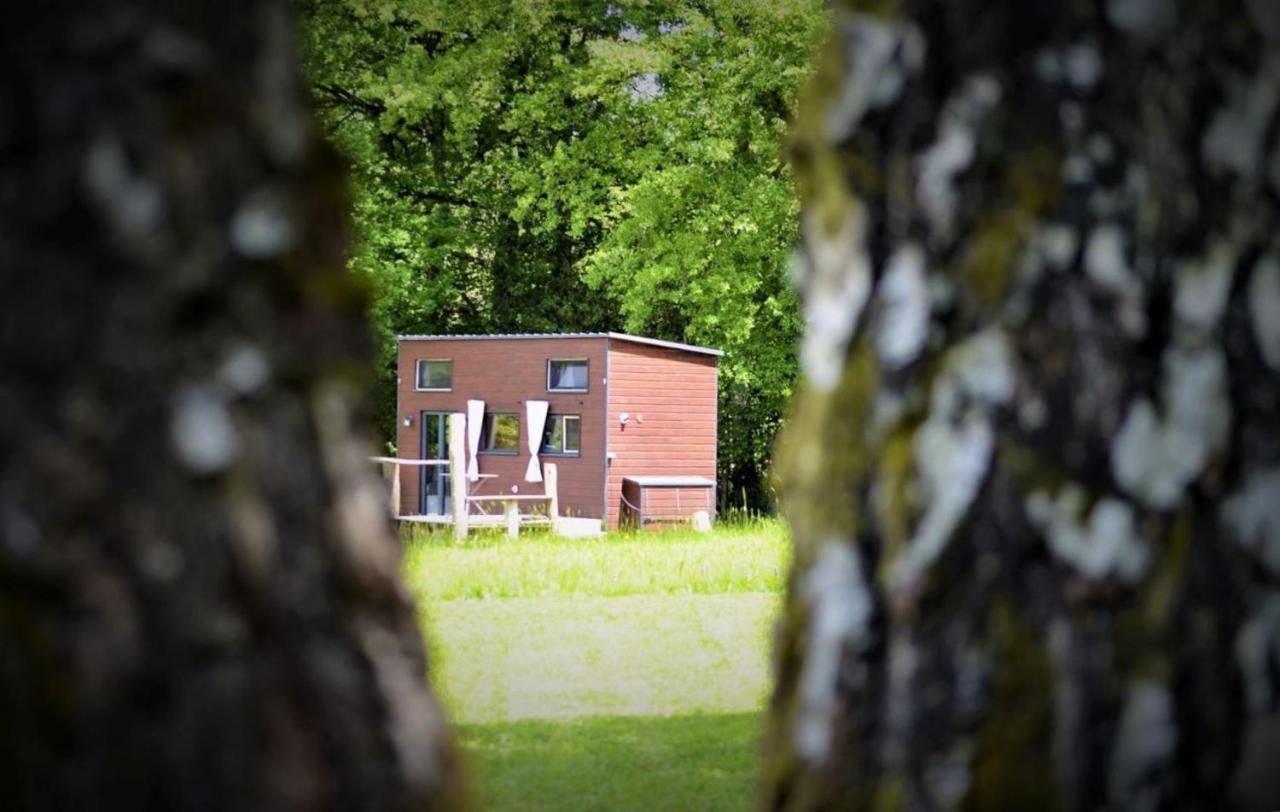 La Tiny House Terra Nostra Lägenhet Saint-Bazile Exteriör bild