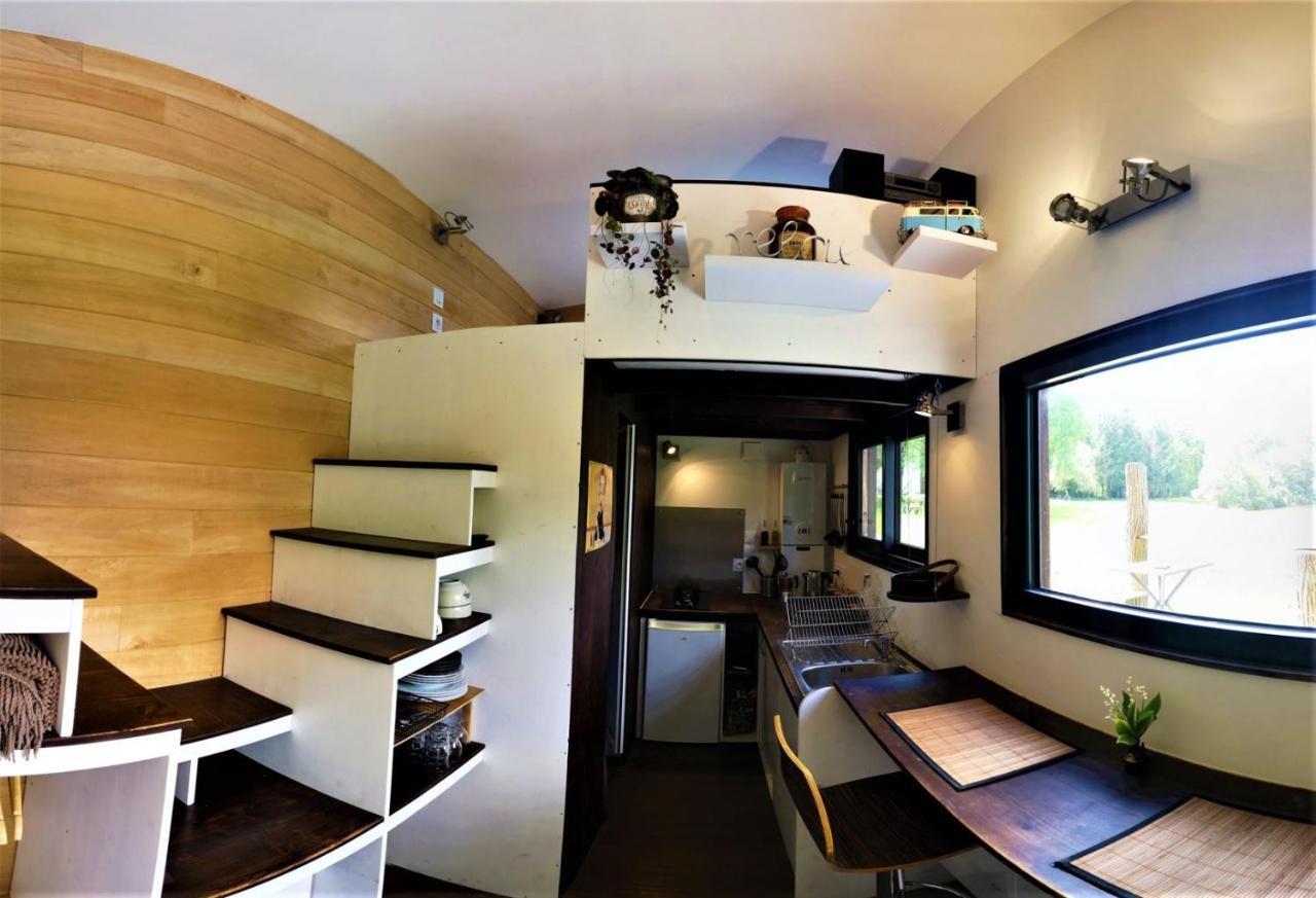 La Tiny House Terra Nostra Lägenhet Saint-Bazile Exteriör bild